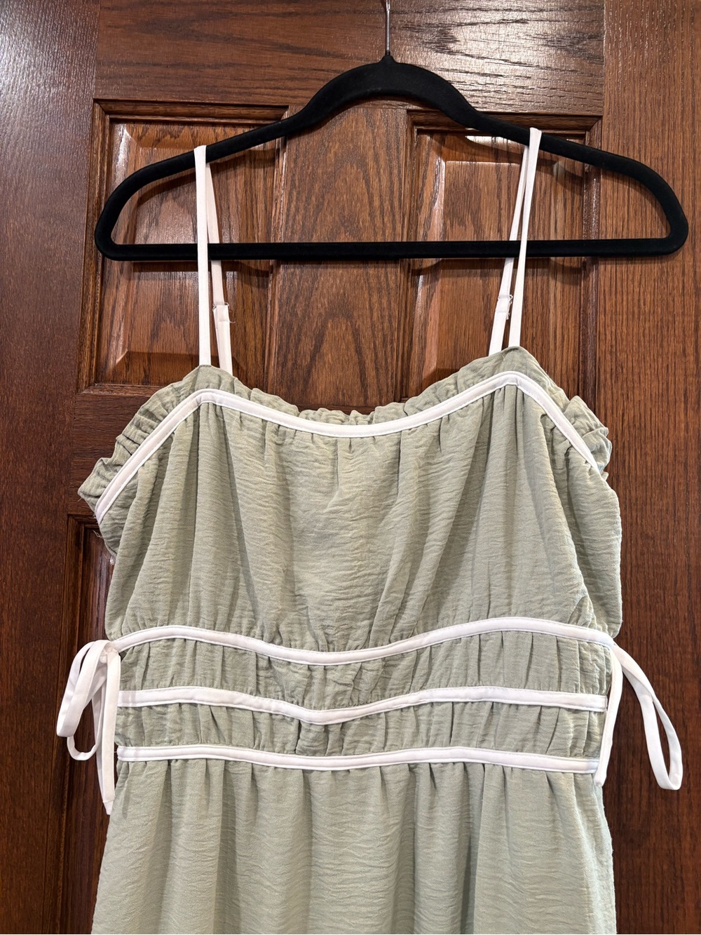 Sage Green Strappy Midi Dress with Contrast Trim - Picture 4 of 12
